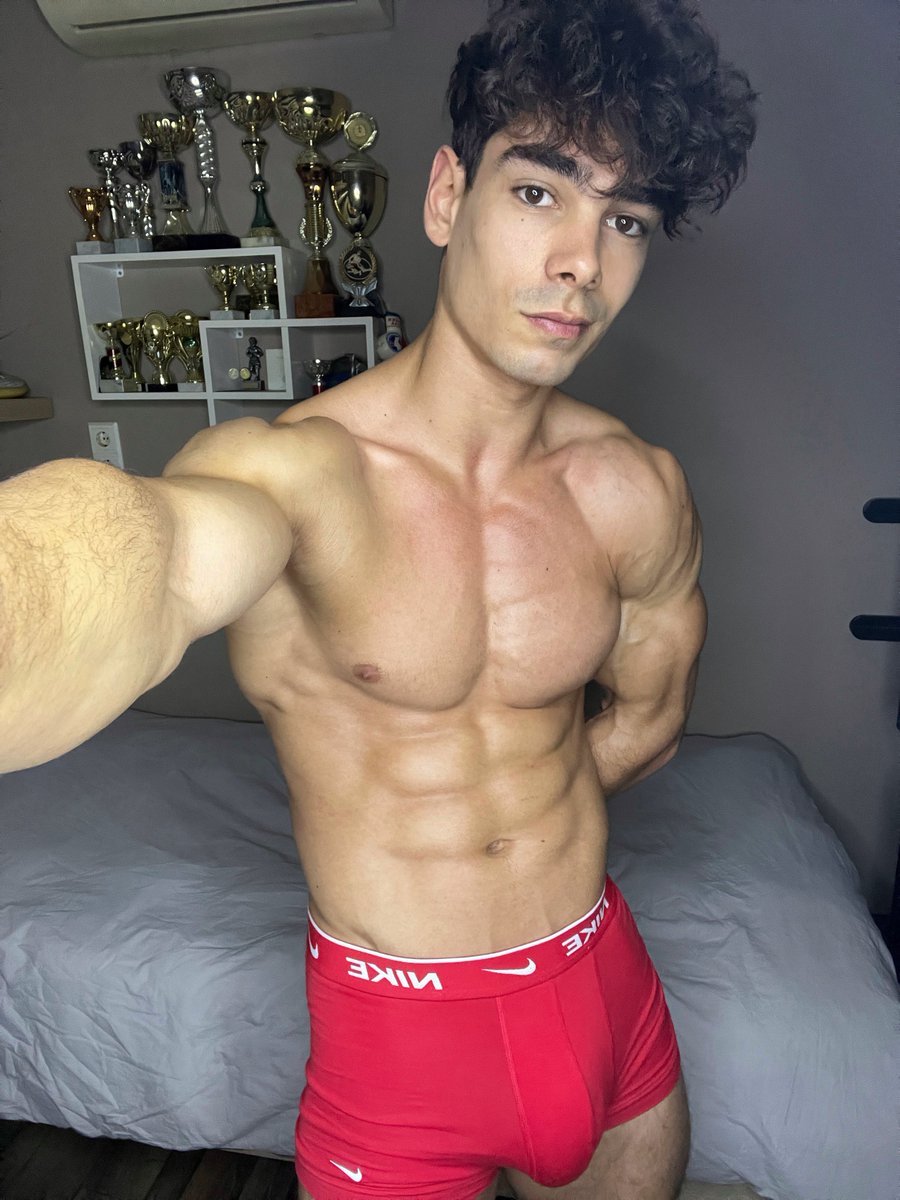 Bruno boy tweet media