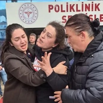 SİYAH SANCAK tweet media