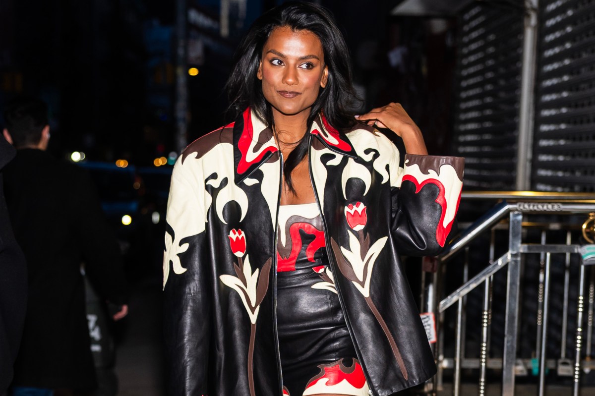 Page Six tweet media