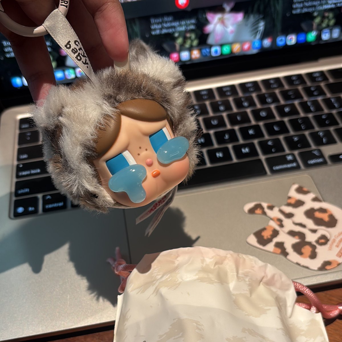 evespace tweet media