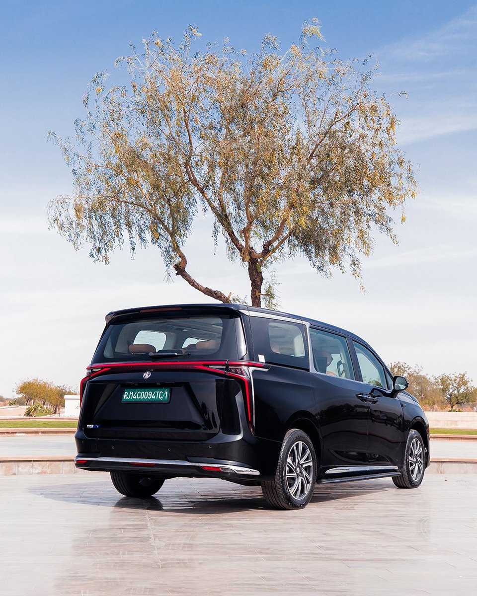 MG Select tweet media