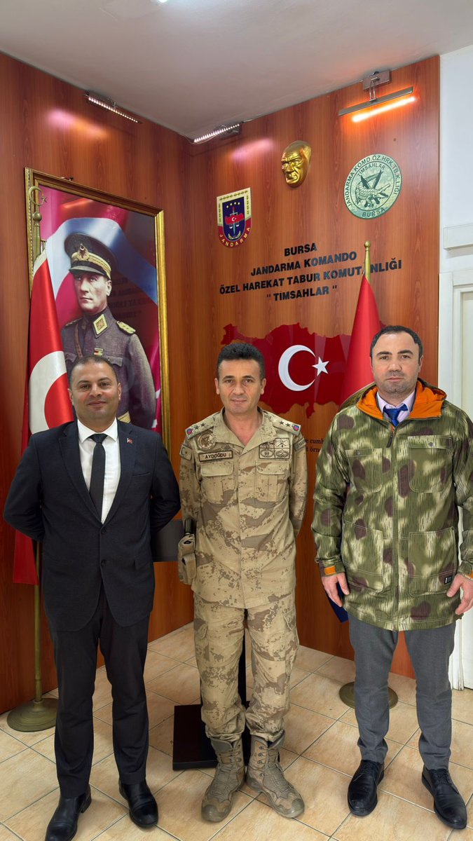 Bursa Jandarma Özel Harekat Komutanı Yrb.Mesut Aydoğdu’yu Emekli Bnb.Yıldırım Sarsıcı ile ziyaret ettik