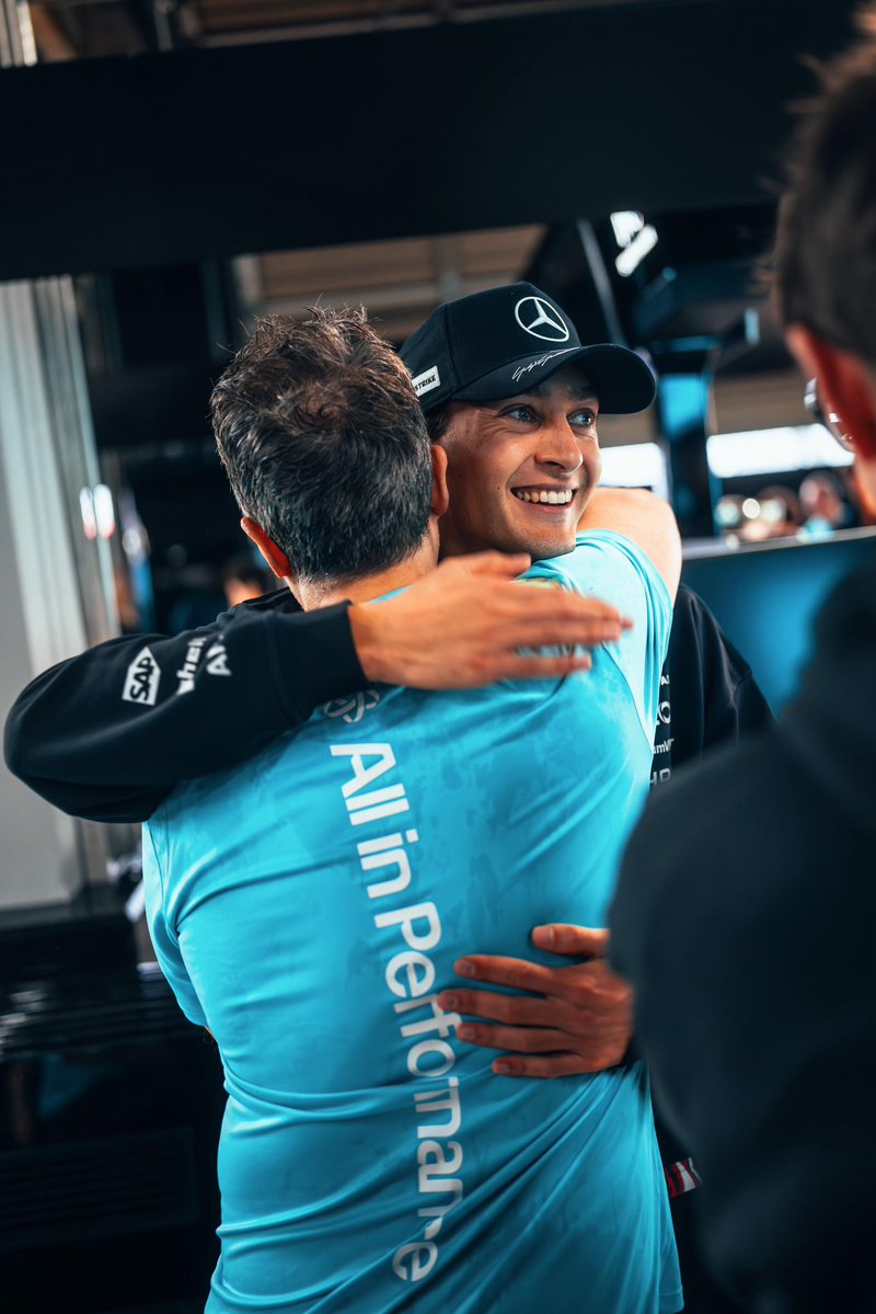 George Russell tweet media