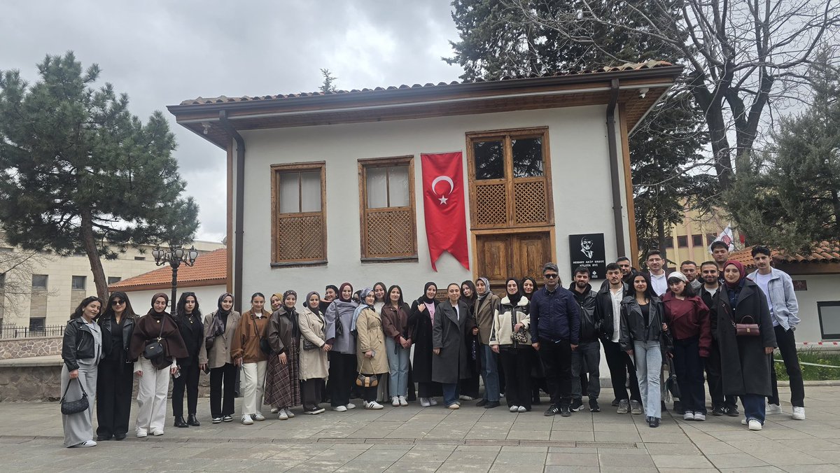 Van Seyrantepe Gençlik Merkezi tweet media