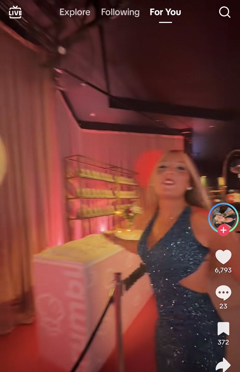 Dua Chipa 💅🏻 guapa de cara tweet media