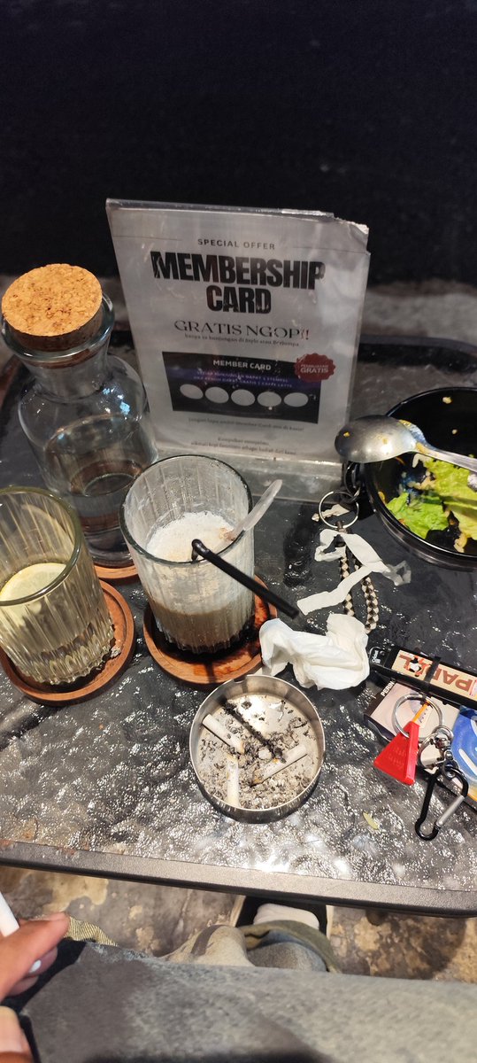 𝙤𝙫𝙚𝙧𝙩𝙝𝙞𝙣𝙠𝙞𝙣𝕩. tweet media