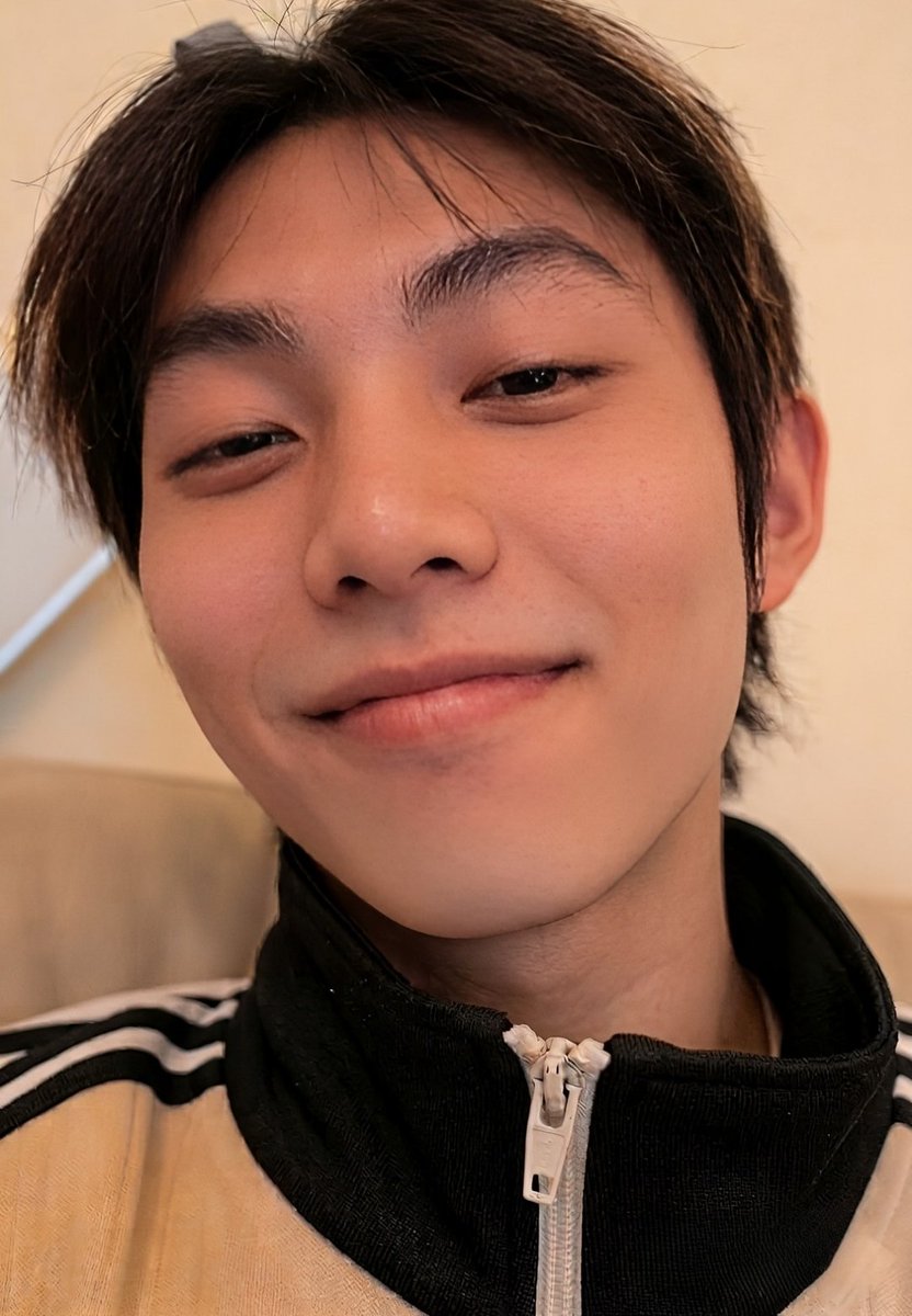 𝓭𝓪𝔂⋆ tweet media