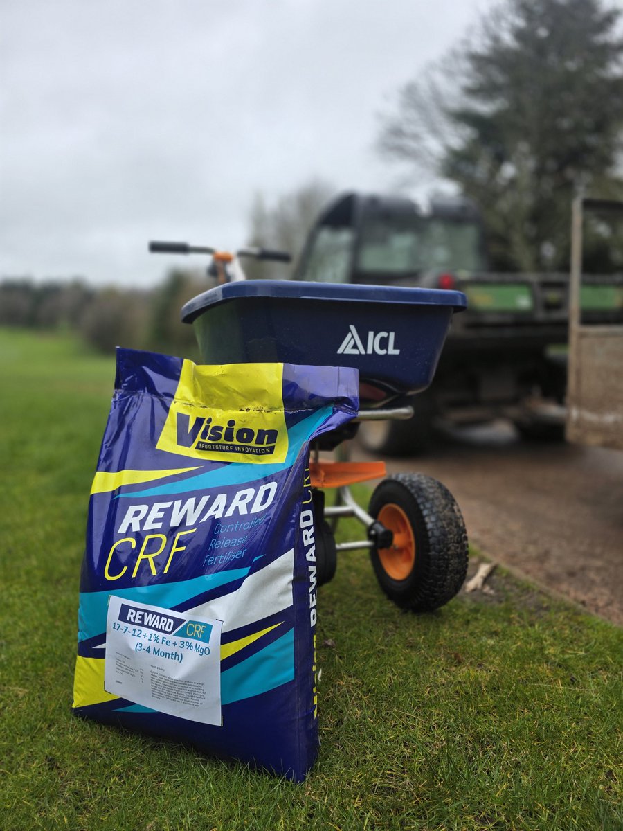 BromsgroveGK's tweet photo. Tee boxes getting an application of Controlled release 17-7-12 fertiliser ahead of them being back in play ⛳️
@Aitkens_turf @andyaitkens74
#fertiliser #greenkeeping #golf
#teeboxes https://t.co/fglg2T5sd4
