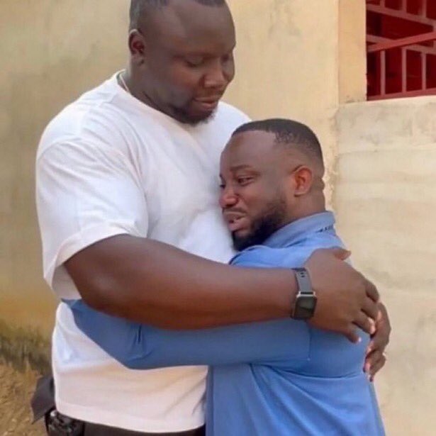 Zaks’ iplug 🍏📲 tweet media