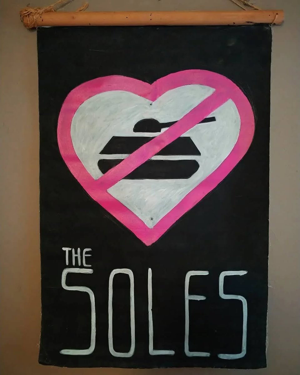 thesoles's tweet image. Stage banner for the 2011 Broken Ghost EP shows. Acrylic on canvas with wood dowling and string. Painted by Din @dinartworks. For sale. Inbox for details
#thesoles #stagebanner #visualart #conceptart #graphicdesign