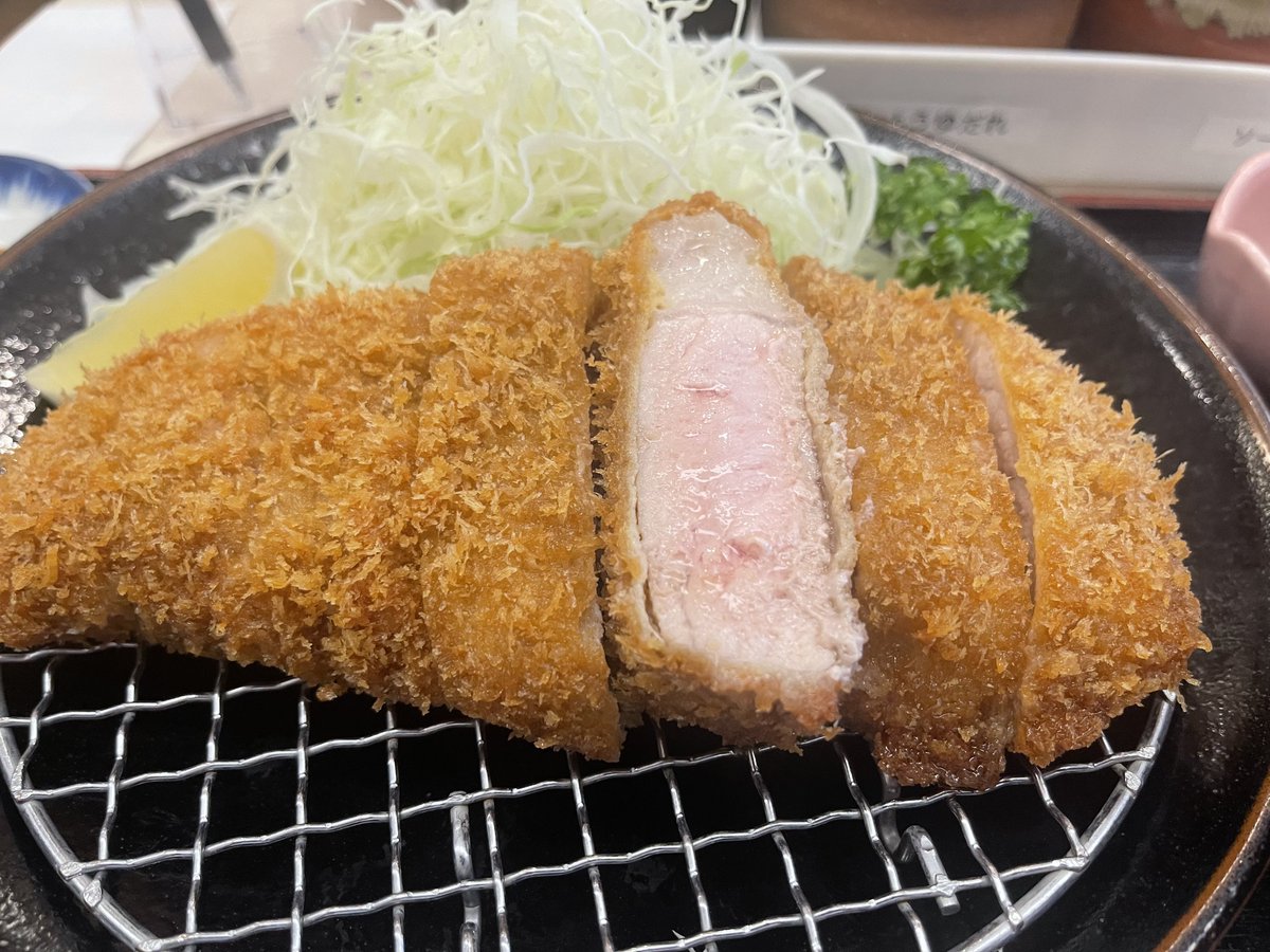 omi510captain's tweet photo. お肉の画像が人気だと聞いたのでアップしてみます。
また食べたくなってきました。
アメリカにも届くかな。
#肉 https://t.co/ZyZs6sUcmM