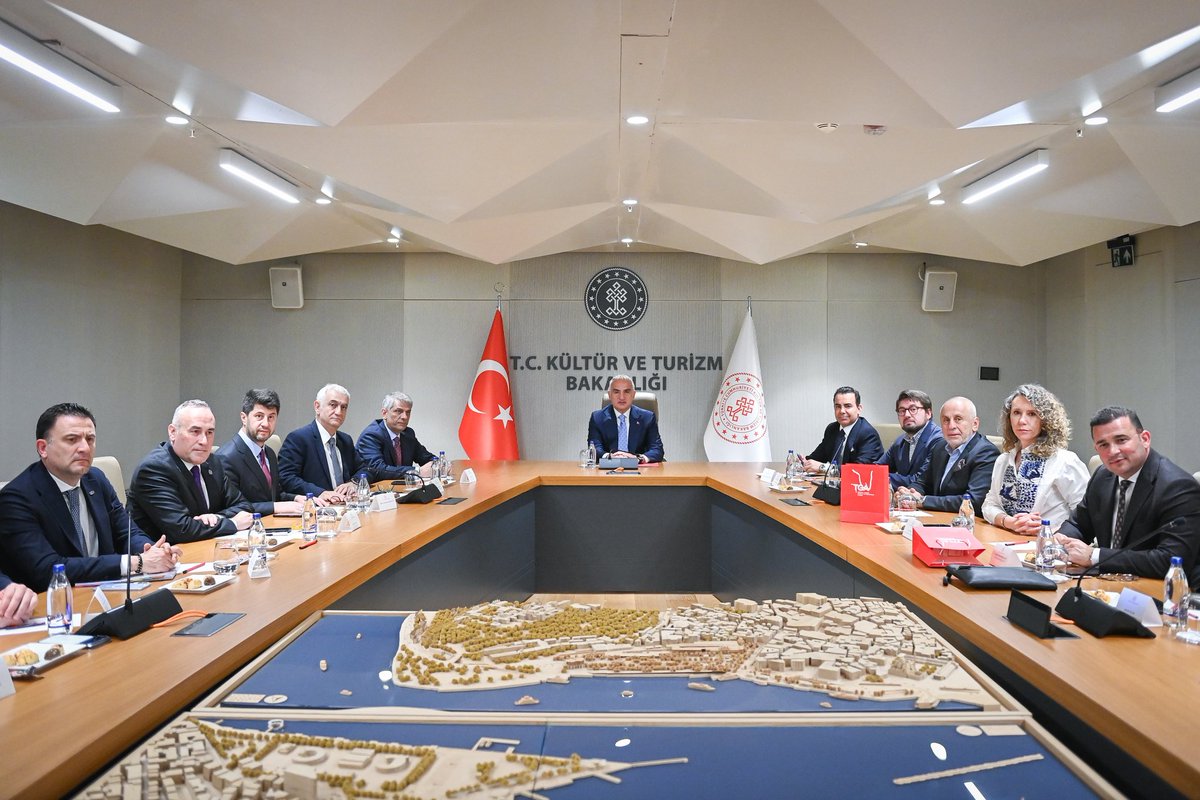 Mehmet Nuri Ersoy tweet media