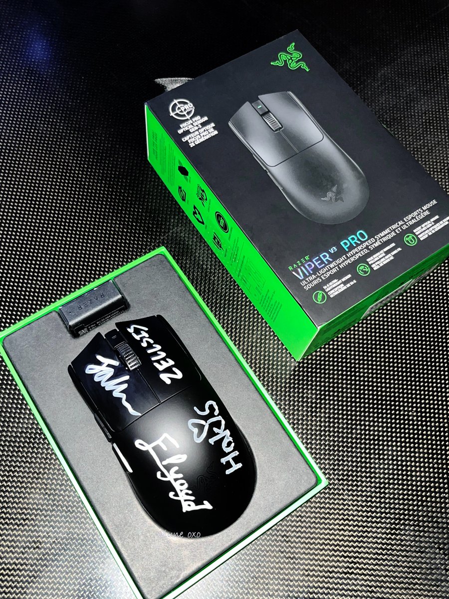 o x o. ꕤ。゚ tweet media