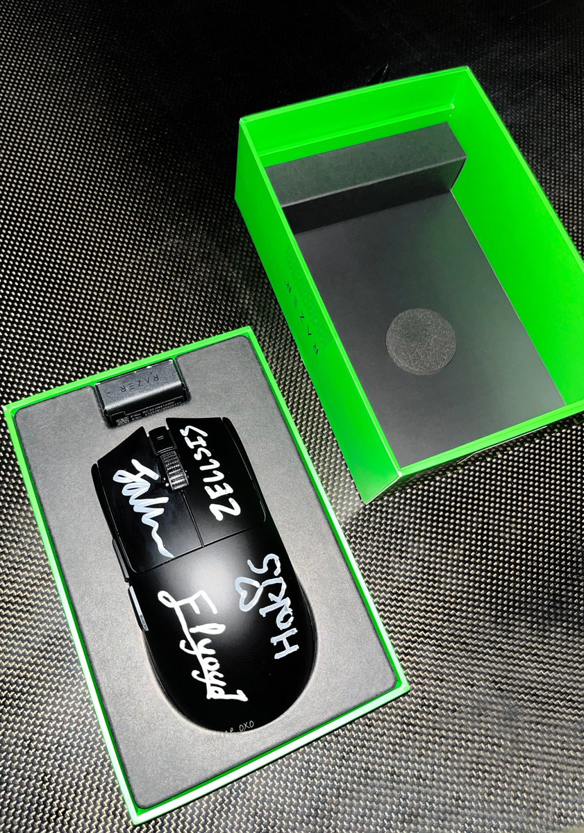 o x o. ꕤ。゚ tweet media