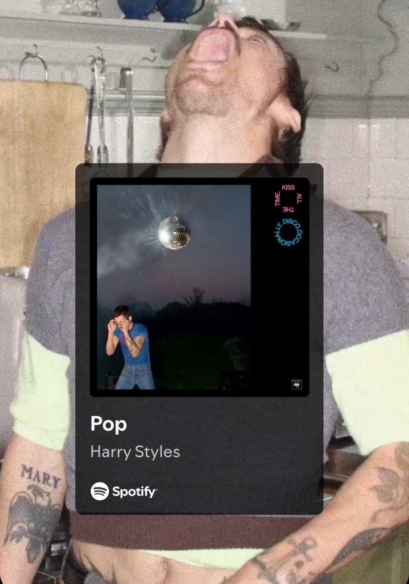 Inez 😼 | 5SOS e Conan soon tweet media