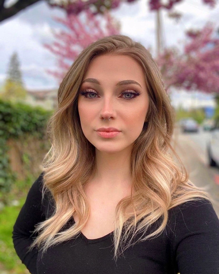 gas station dream girl tweet media