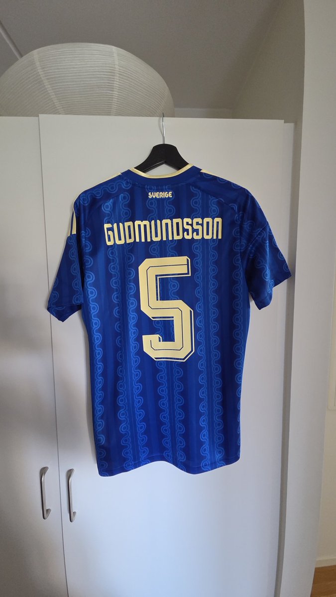 Birnirs Frisyrer tweet media