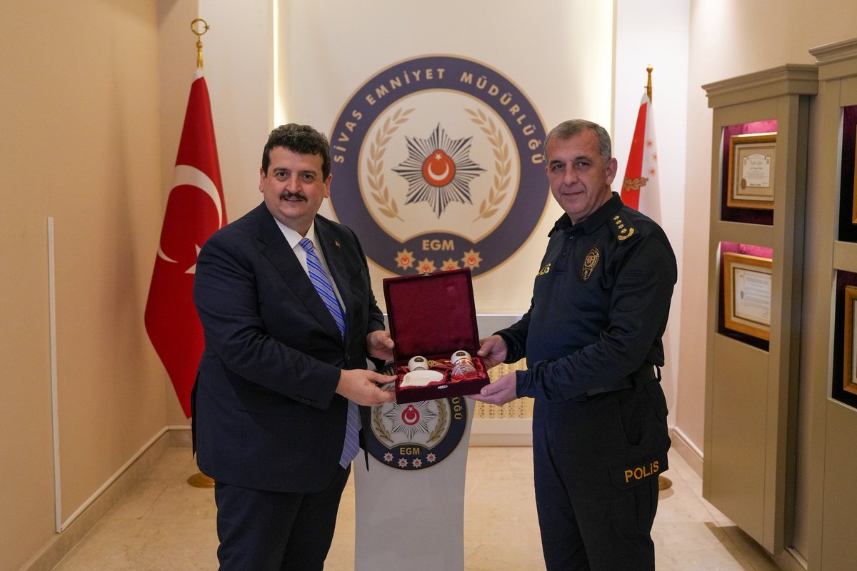 Polis Akademisi tweet media