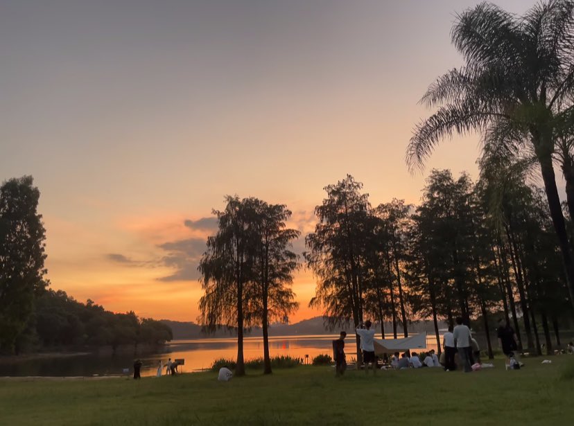 lbarnesrn123's tweet photo. If life is a journey, the scenery along the way is what's truly precious. https://t.co/PntfQGrAMx