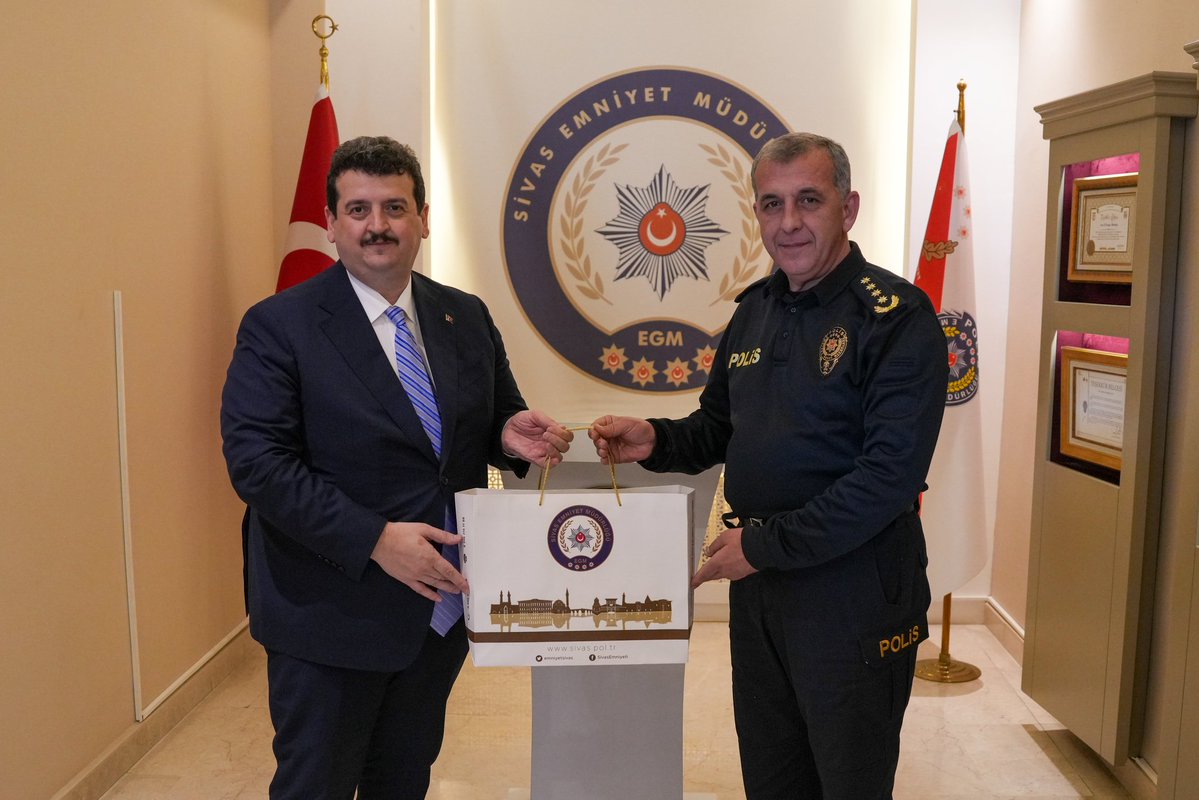 Polis Akademisi tweet media