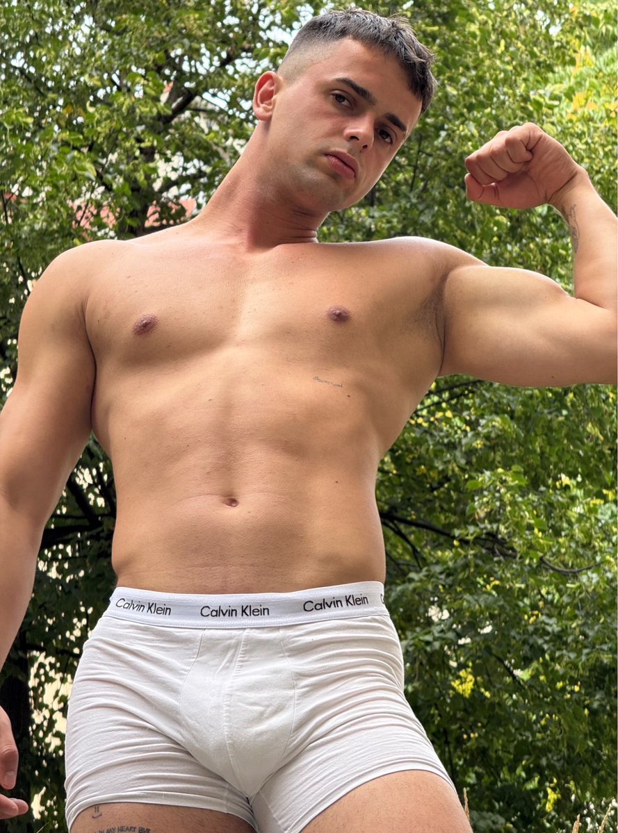 Angell Charles tweet media