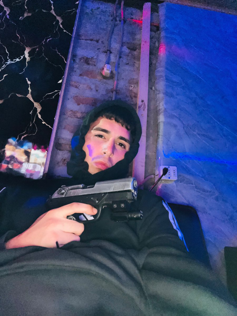 nddGang3's tweet photo. Quien quiere mi porte en la boca 😈 https://t.co/wNdum9fDxx