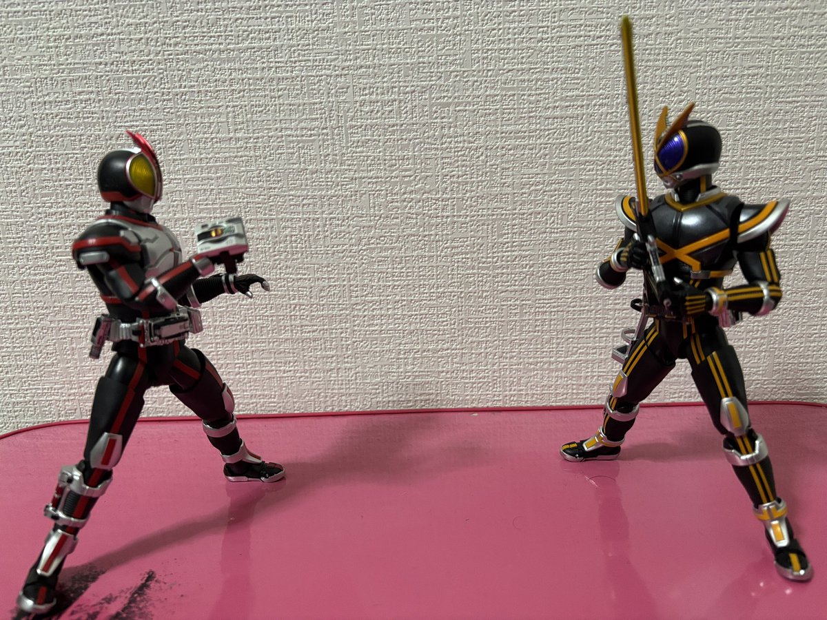 仮面ライバーカリバー tweet media