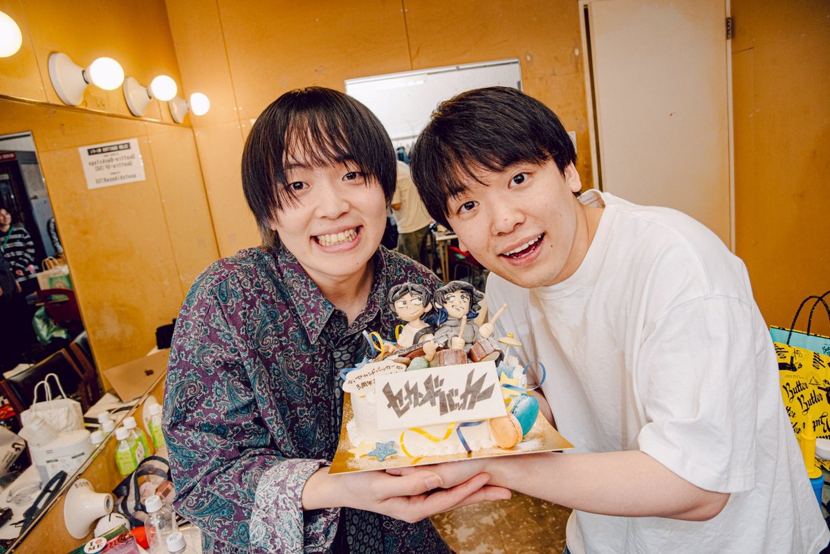 セカンドバッカー tweet media