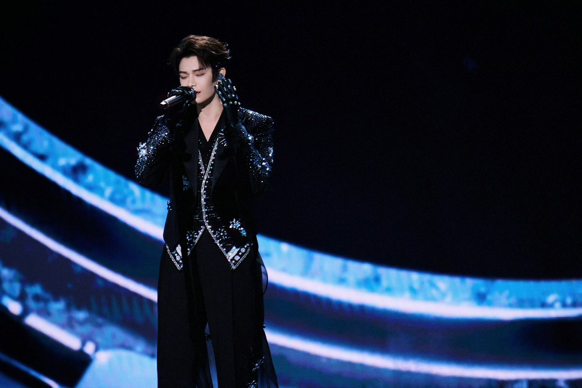 灰鱼Fishwhy tweet media