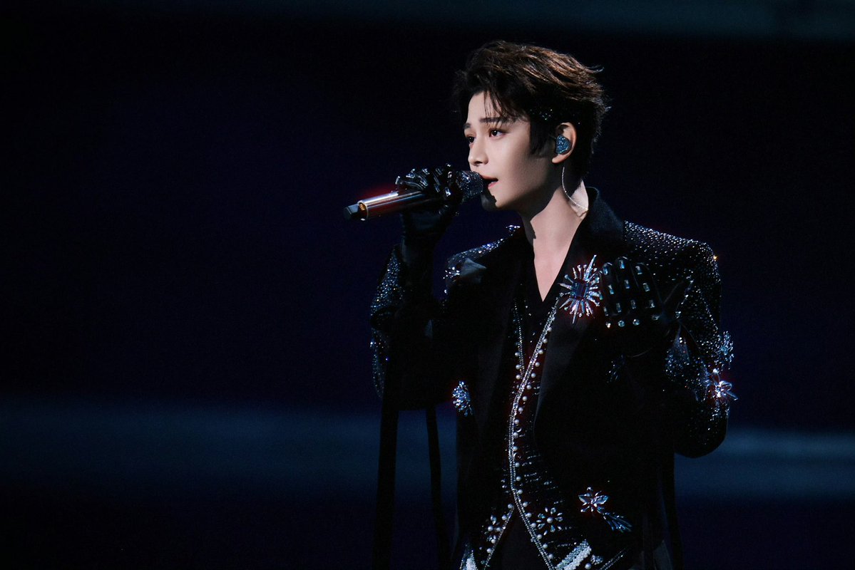 灰鱼Fishwhy tweet media