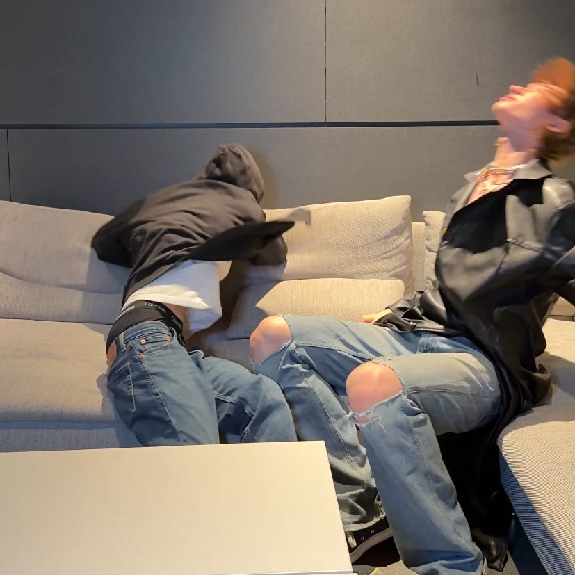 쭈윙크 tweet media