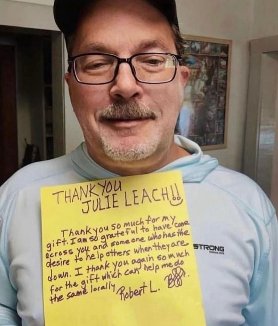 Julie-Leach432 tweet media