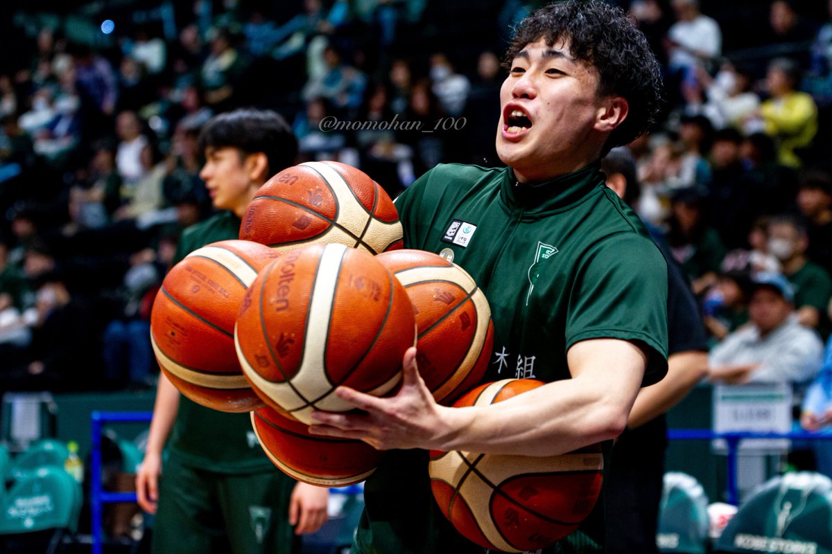 𝐌𝐨𝐦𝐨 tweet media