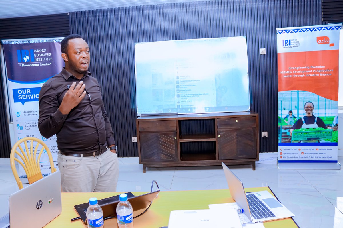 BusinessImanzi's tweet image. Growing and expanding agribusiness depends largely on how well data is managed and used. 📊🌱
Digital innovation strengths  Agri- SMEs journey towards sustainable businesses 
#DataManagement #AgriMSMEs

@ADAimpactlu @PSF_RWA