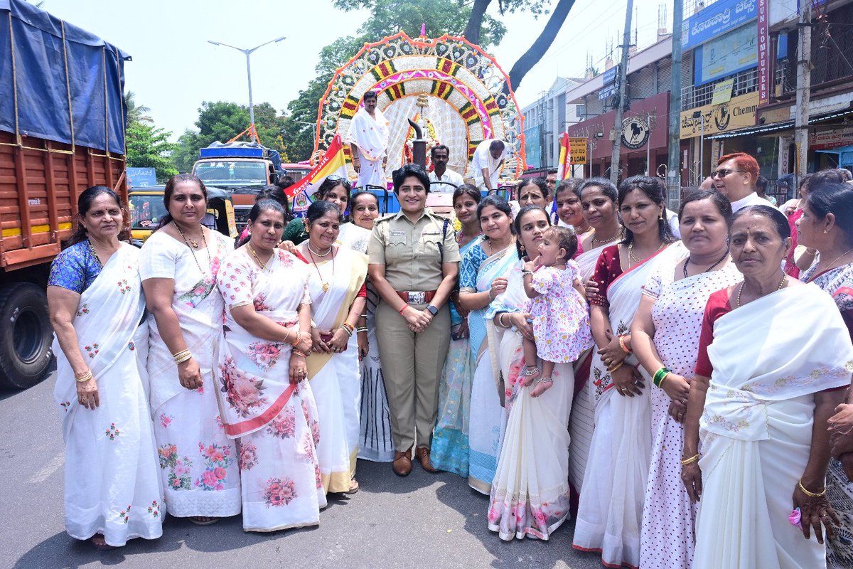 Mandya District Police tweet media