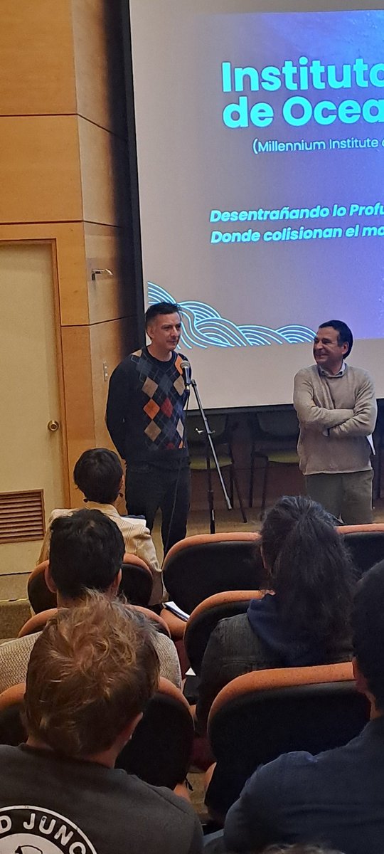 imochile's tweet photo. El director de IMO, Dr. Osvaldo Ulloa (UdeC) y el subdirector de IMO, Dr. Marcos Moreno (PUC) presentan los lineamientos del IMO 2.0 ... [3/3]
#ANID #IMO #InstitutoMilenioDeOceanografía https://t.co/IsQgX8XDFw