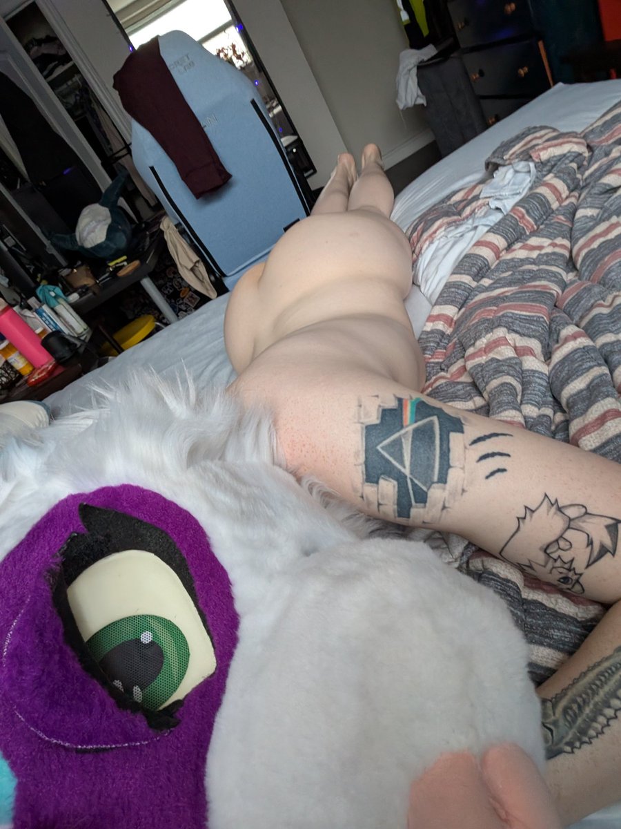 Bee 🏳️⚧️🐝 🔜 AC tweet media