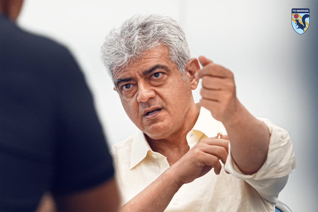 TFC_mass's tweet image. THALA #AjithKumar &amp;amp; #ShaliniAjithKumar at @fcmadras yesterday 🔥

AK – Jersey No. 1 💥
Shalini mam – Jersey No. 20 💥

#AjithKumarRacing #AK64