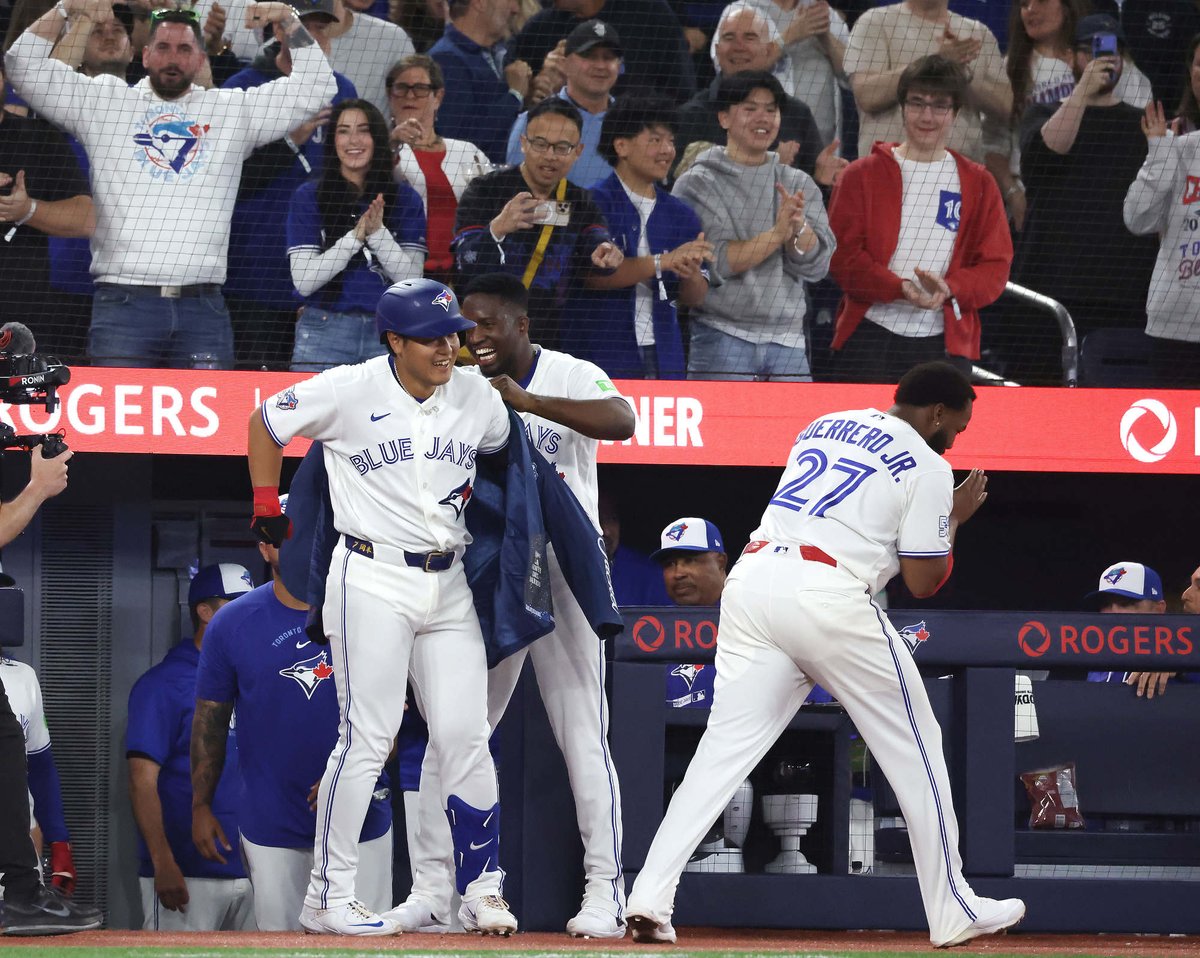 SteveRussell's tweet image. The Toronto Blue Jays sweep the Athletics to open the season, and Okamoto gets his first MLB homer!
#BlueJays #JaysWin #WantItAll