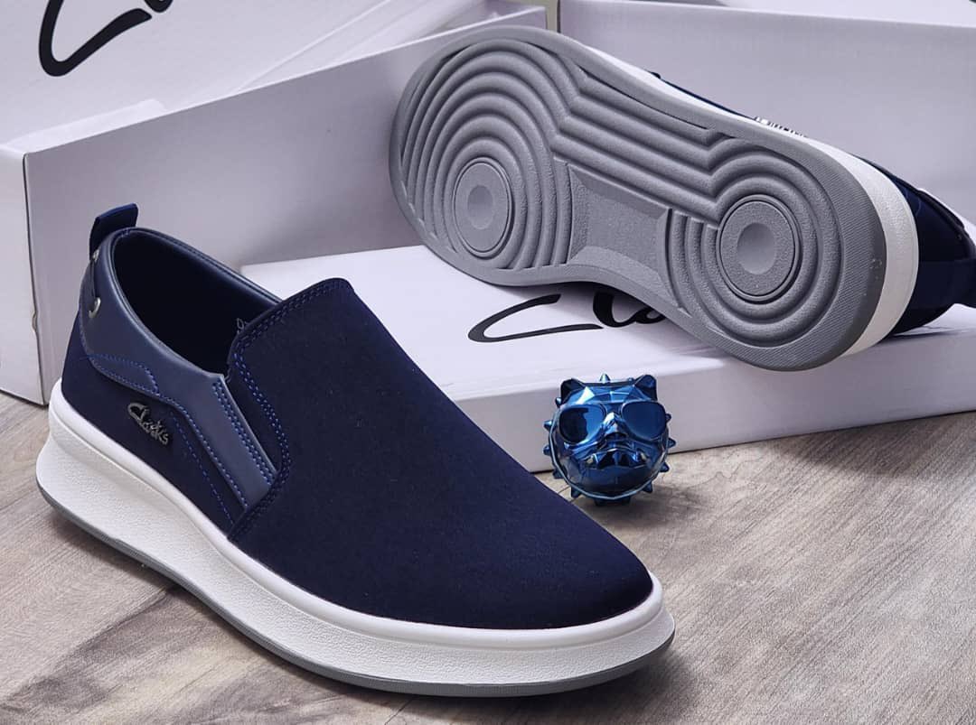 Dinero Crocs 🚚 tweet media