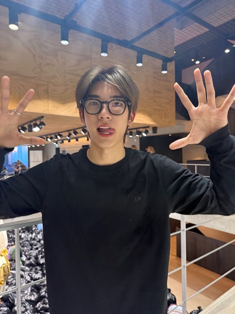 ON! kirim ke xfess.com/thairphome tweet media