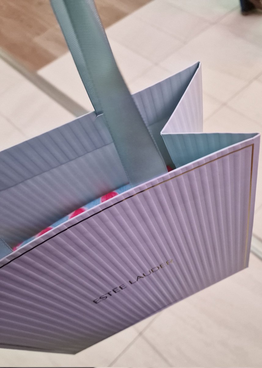 PravnikNaVetvi tweet media