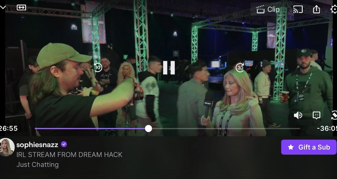 Sophiesnazz tweet media