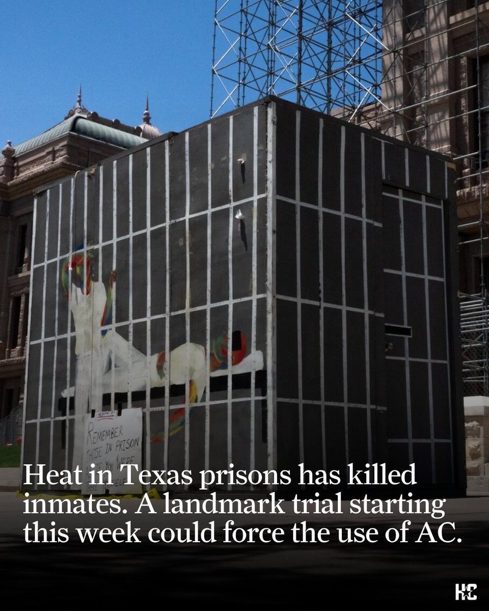 Houston Chronicle tweet media