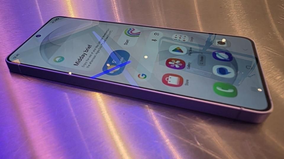 #Android Circuit: #GalaxyZFold8 Wide Revealed, #Pixel10a Impact, Repairing The #S26Ultra buff.ly/ayW323u
via <a href="/Forbes/">Forbes</a>