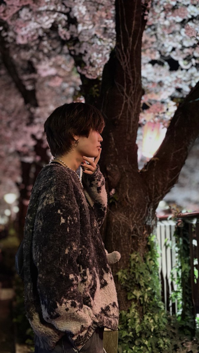 ᴍᴏᴛʜ tweet media