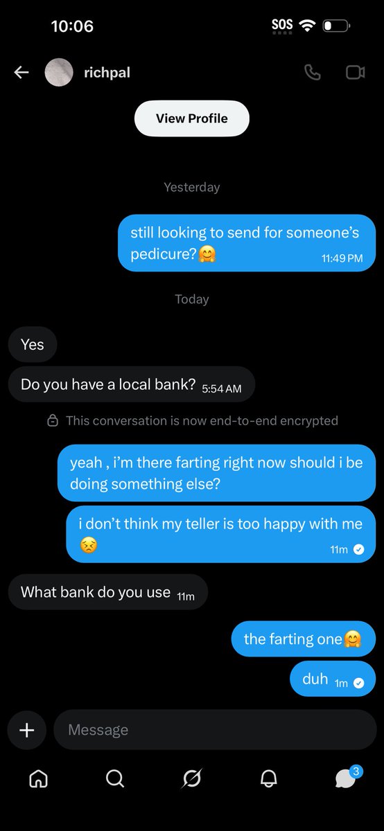 chrmydoll's tweet photo. i like messaging the scam accs to bother them 🤗🤗 it makes me happy https://t.co/X0sAWRVJrw