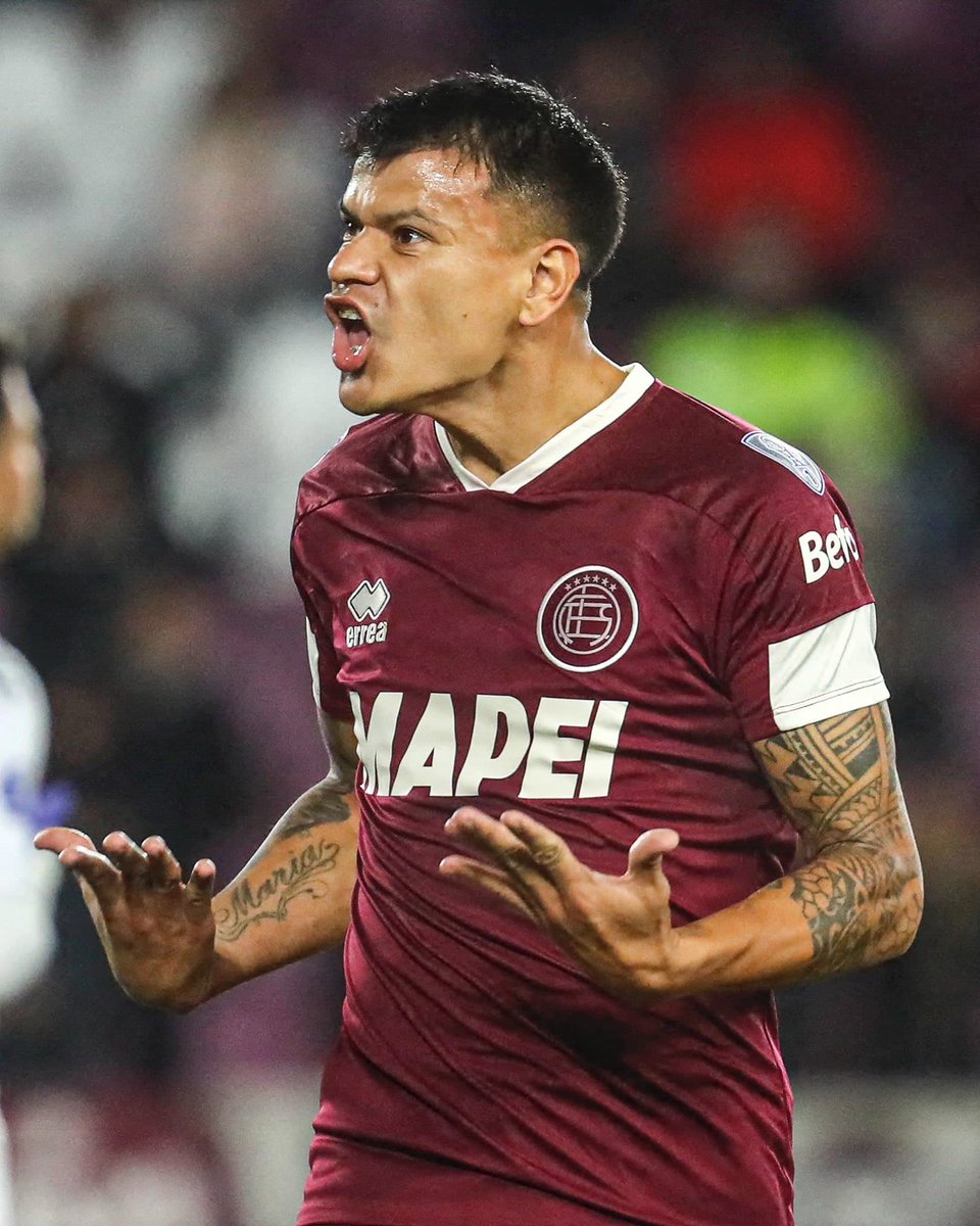 LanuserosTW tweet media