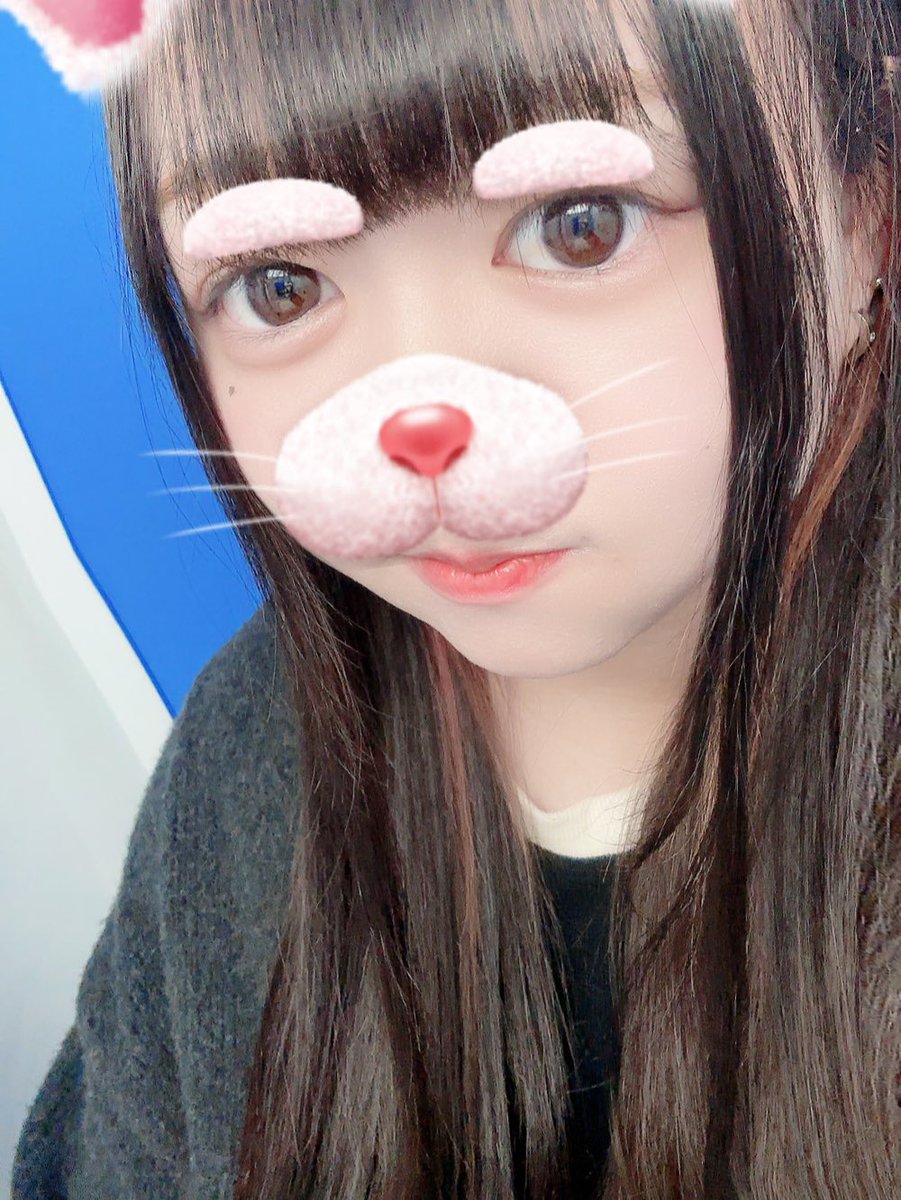 ariramu2's tweet photo. 妊娠して出産して15キロくらい体重増えて最近自撮りなんかしてなかったけど
マイナンバーの写真撮りに行ったら調子良かったから撮ってみた。盛れた。 https://t.co/FENkkORXjx