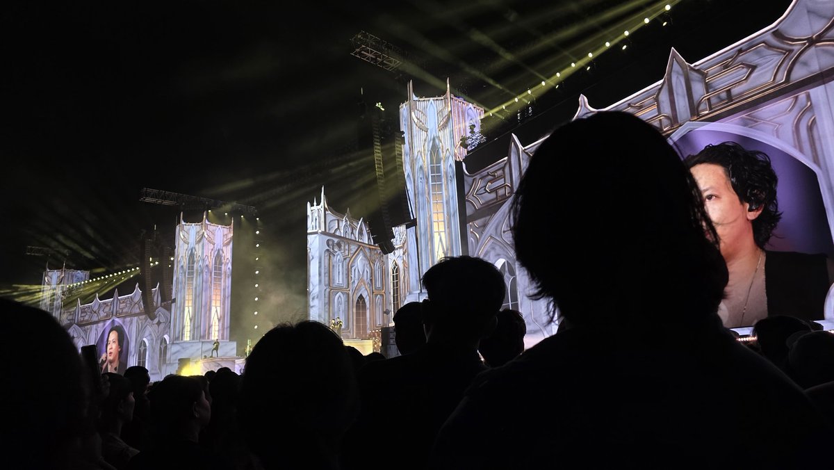 PIPATTHANA_N's tweet photo. สิ่งนี้สวยนะ
#COCKTAILEVERLIVE https://t.co/iWeFE5GO2d